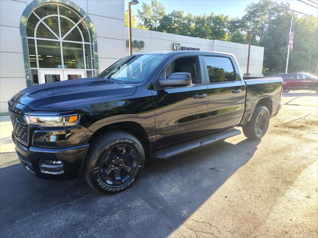 2026 RAM Ram 1500 RAM 1500 EXPRESS CREW CAB 4X4 57 BOX