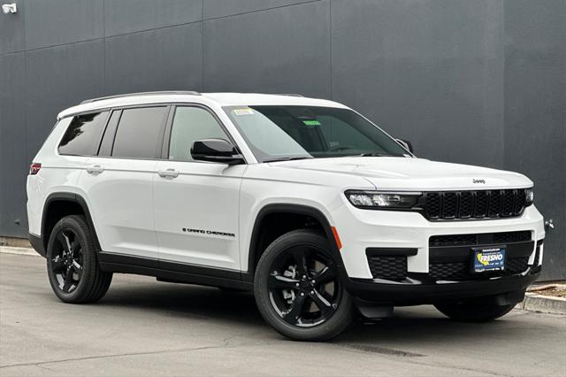 2025 Jeep Grand Cherokee GRAND CHEROKEE L ALTITUDE 4X4 2025 Jeep Grand Cherokee GRAND CHEROKEE L ALTITUDE 4X4