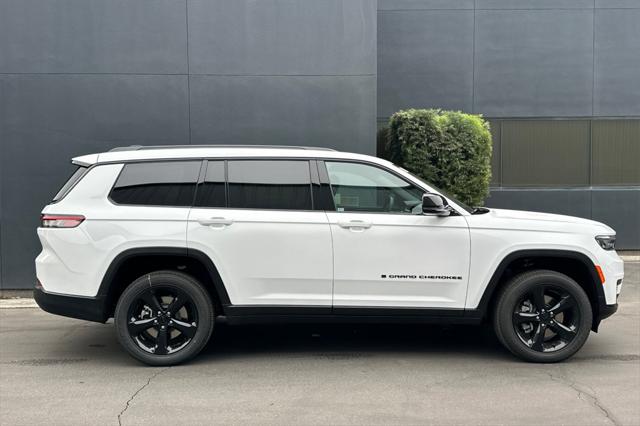 2025 Jeep Grand Cherokee GRAND CHEROKEE L ALTITUDE 4X4 2025 Jeep Grand Cherokee GRAND CHEROKEE L ALTITUDE 4X4
