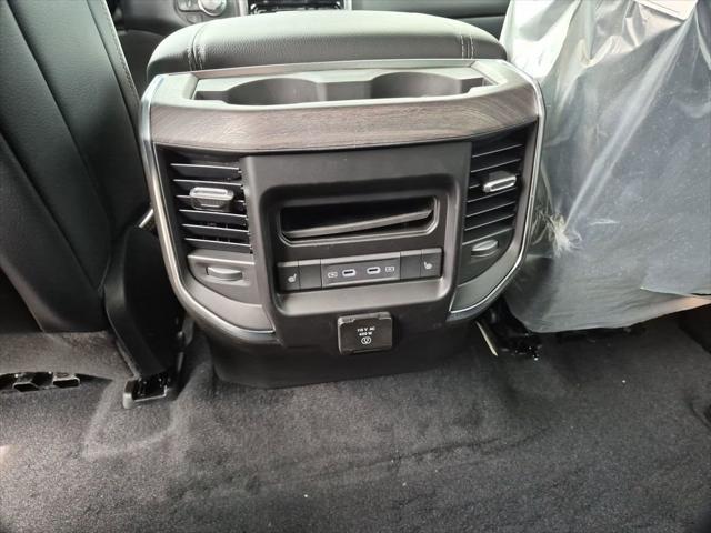 2026 Ram 1500 Laramie Crew Cab 4x4 5'7" Box