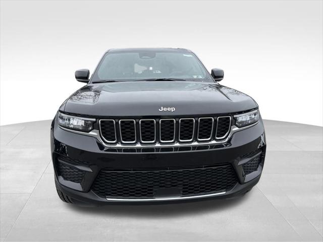 2025 Jeep Grand Cherokee GRAND CHEROKEE LAREDO 4X4 2025 Jeep Grand Cherokee GRAND CHEROKEE LAREDO 4X4