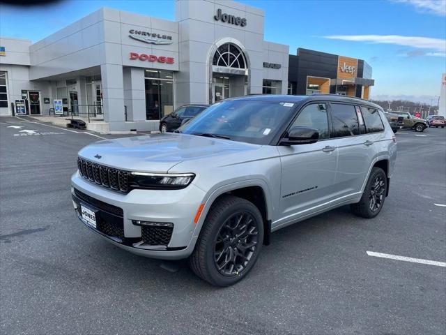 2025 Jeep Grand Cherokee GRAND CHEROKEE L SUMMIT 4X4