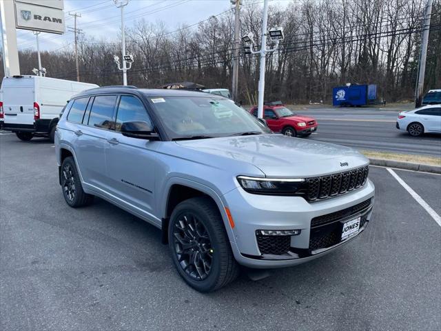 2025 Jeep Grand Cherokee GRAND CHEROKEE L SUMMIT 4X4