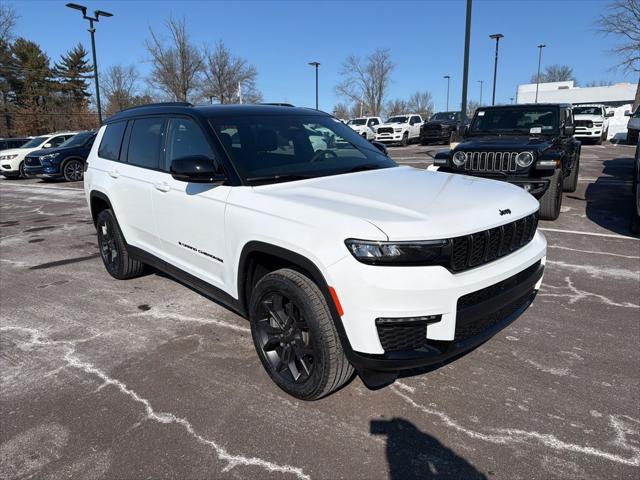 2025 Jeep Grand Cherokee GRAND CHEROKEE L LIMITED 4X4