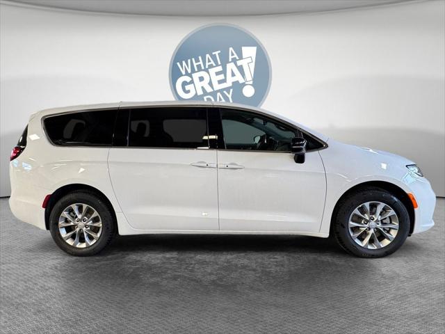2026 Chrysler Pacifica PACIFICA SELECT AWD 2026 Chrysler Pacifica PACIFICA SELECT AWD