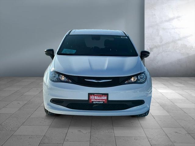 2026 Chrysler Voyager VOYAGER LX