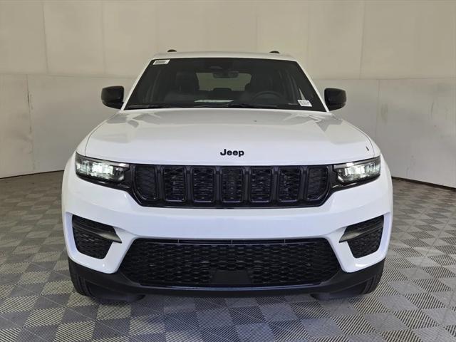 2025 Jeep Grand Cherokee GRAND CHEROKEE ALTITUDE 4X2