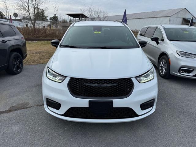 2026 Chrysler Pacifica PACIFICA SELECT AWD