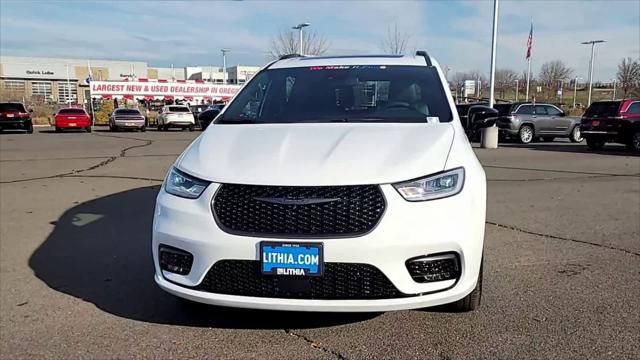 2026 Chrysler Pacifica PACIFICA SELECT AWD