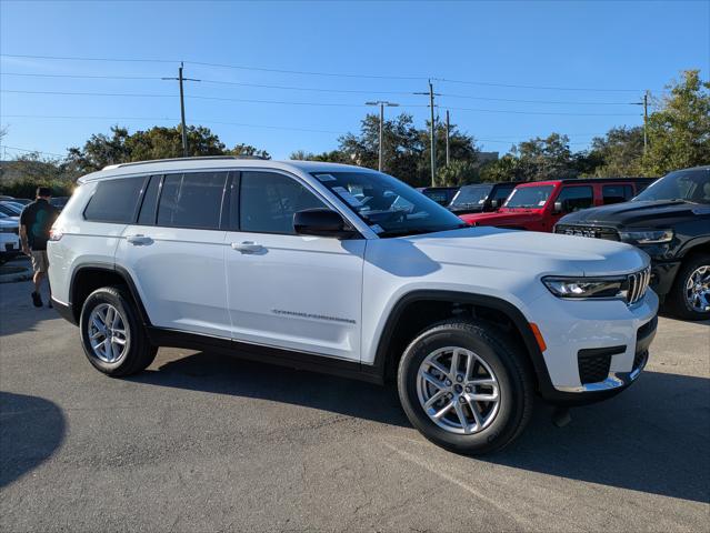 2025 Jeep Grand Cherokee GRAND CHEROKEE L LAREDO 4X2