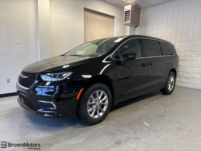 2026 Chrysler Pacifica PACIFICA SELECT AWD