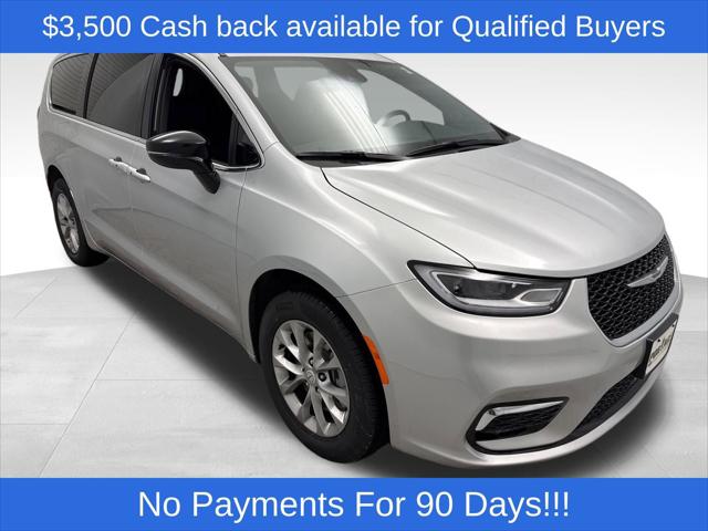 2026 Chrysler Pacifica PACIFICA SELECT AWD