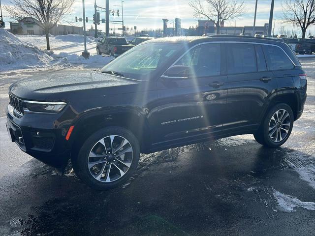 2025 Jeep Grand Cherokee GRAND CHEROKEE OVERLAND 4X4