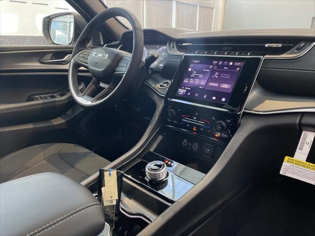 2025 Jeep Grand Cherokee GRAND CHEROKEE LAREDO X 4X2