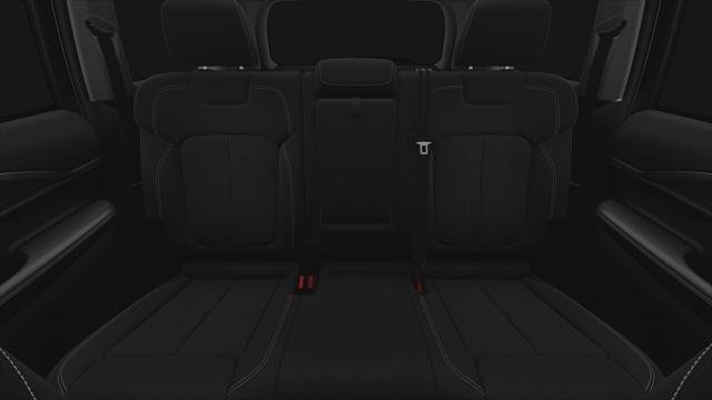 2025 Jeep Grand Cherokee GRAND CHEROKEE LAREDO X 4X2