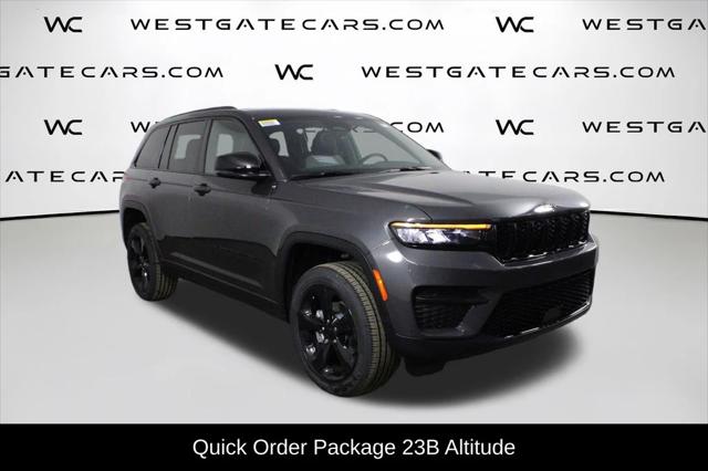 2025 Jeep Grand Cherokee GRAND CHEROKEE ALTITUDE 4X4