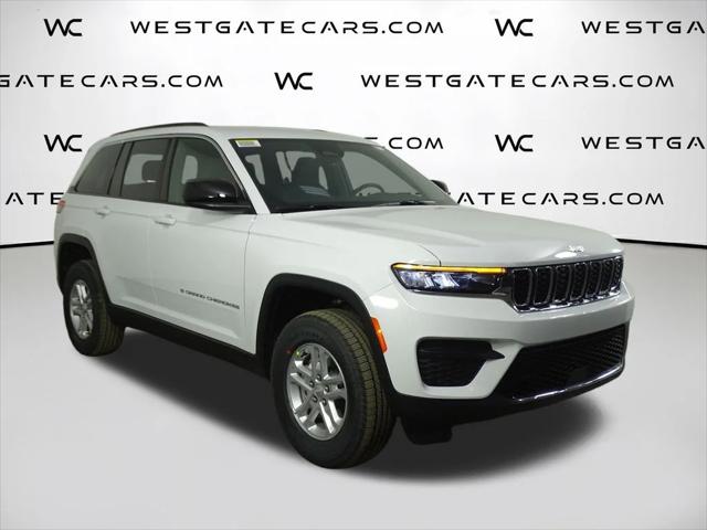 2025 Jeep Grand Cherokee GRAND CHEROKEE LAREDO 4X4
