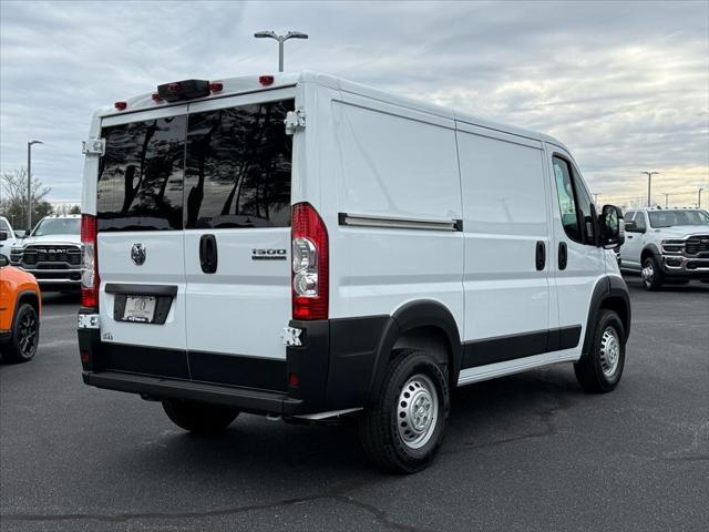 2026 Ram ProMaster Cargo Van Tradesman Low Roof 118" WB w/Pass Seat
