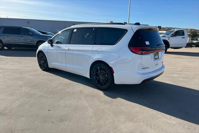 2026 Chrysler Pacifica PACIFICA LIMITED