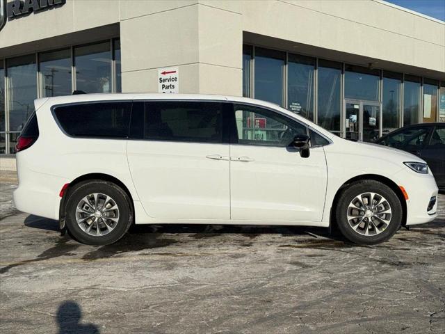 2026 Chrysler Pacifica PACIFICA LIMITED AWD