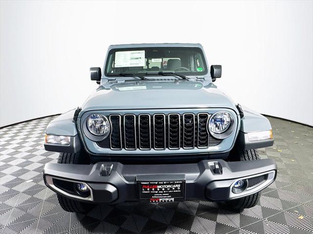 2026 Jeep Gladiator GLADIATOR SPORT S 4X4 2026 Jeep Gladiator GLADIATOR SPORT S 4X4