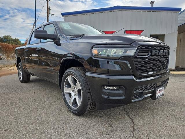2026 RAM Ram 1500 RAM 1500 EXPRESS CREW CAB 4X2 57 BOX