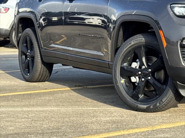 2025 Jeep Grand Cherokee GRAND CHEROKEE LIMITED 4X2