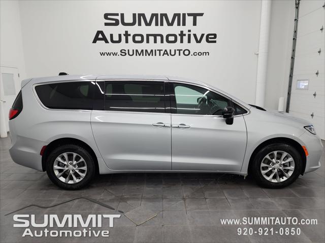 2026 Chrysler Pacifica PACIFICA SELECT AWD
