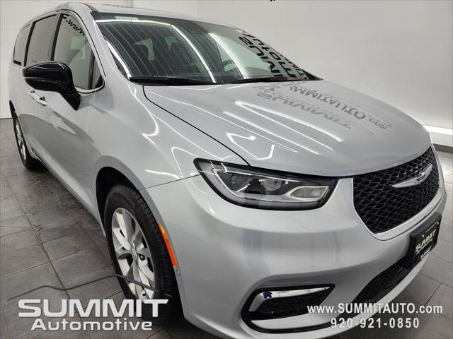 2026 Chrysler Pacifica PACIFICA SELECT AWD