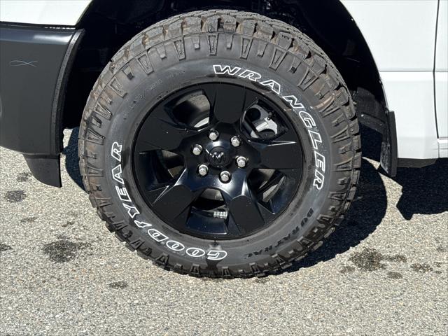 2026 Ram 1500 Warlock Crew Cab 4x4 5'7" Box