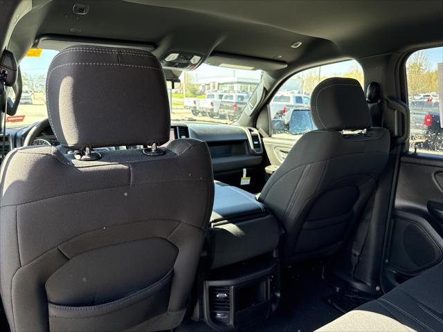 2026 Ram 1500 Warlock Crew Cab 4x4 5'7" Box