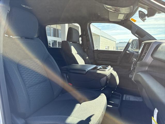 2026 Ram 1500 Warlock Crew Cab 4x4 5'7" Box