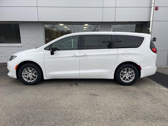 2026 Chrysler Voyager VOYAGER LX