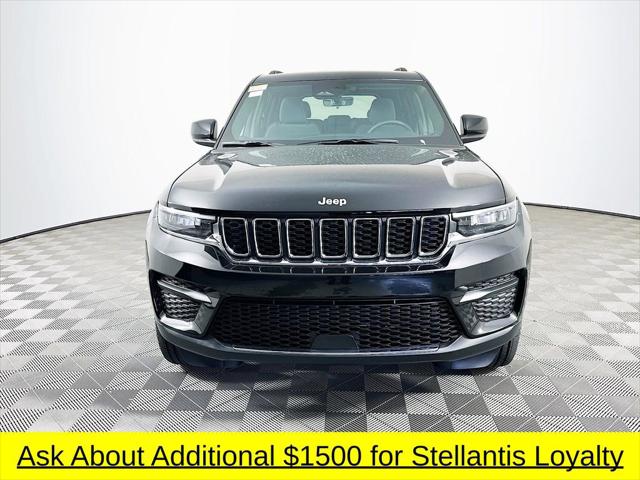 2025 Jeep Grand Cherokee GRAND CHEROKEE LAREDO 4X4