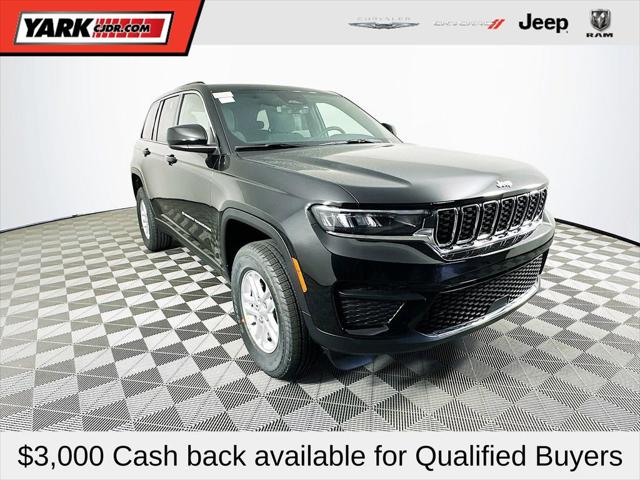 2025 Jeep Grand Cherokee GRAND CHEROKEE LAREDO 4X4
