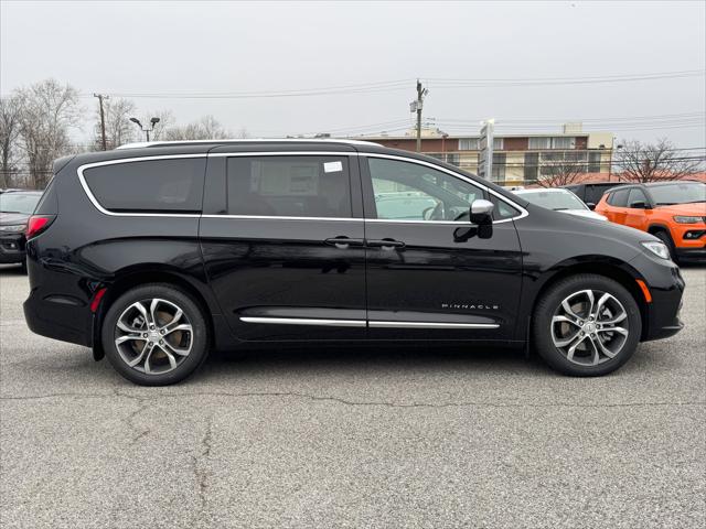 2026 Chrysler Pacifica Pinnacle AWD