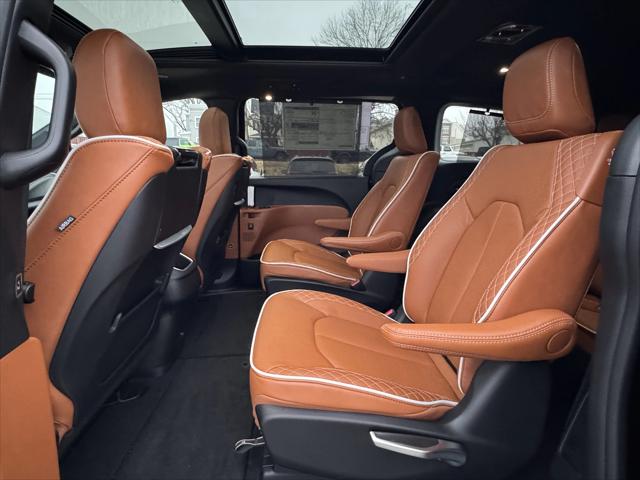 2026 Chrysler Pacifica Pinnacle AWD