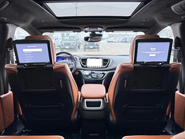 2026 Chrysler Pacifica Pinnacle AWD