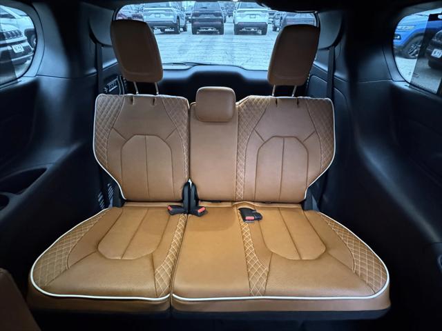 2026 Chrysler Pacifica Pinnacle AWD