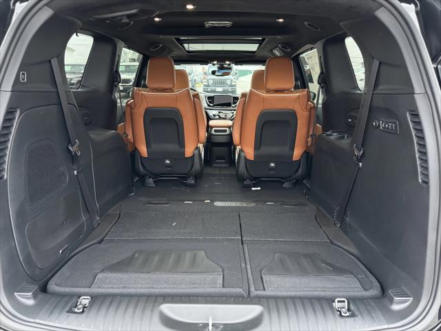 2026 Chrysler Pacifica Pinnacle AWD