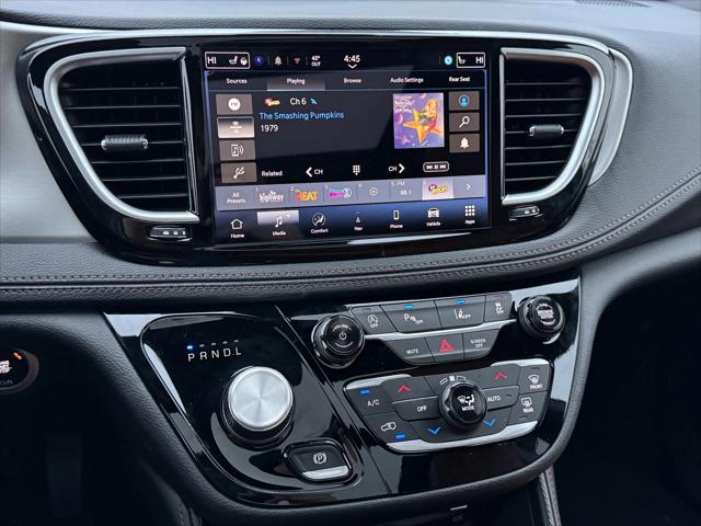2026 Chrysler Pacifica Pinnacle AWD