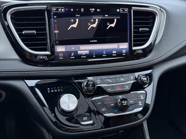 2026 Chrysler Pacifica Pinnacle AWD