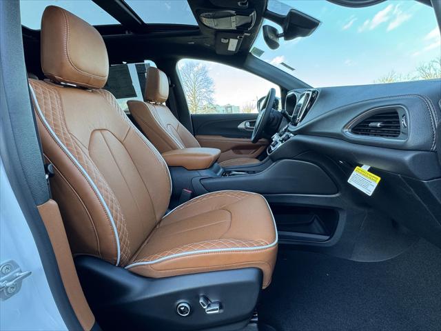 2026 Chrysler Pacifica Pinnacle AWD