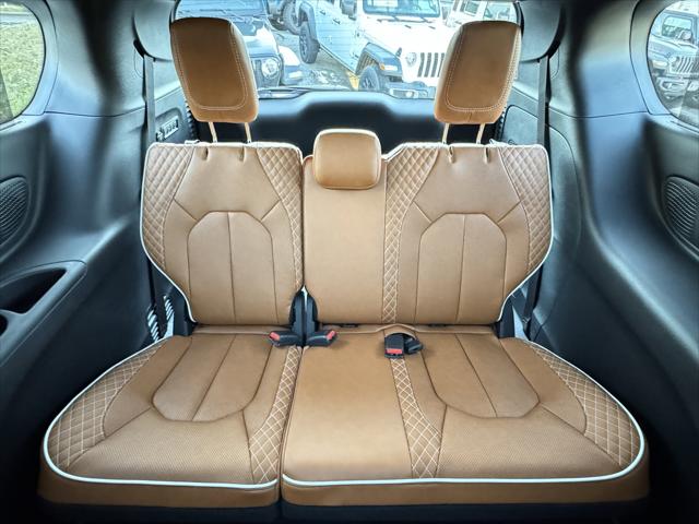 2026 Chrysler Pacifica Pinnacle AWD