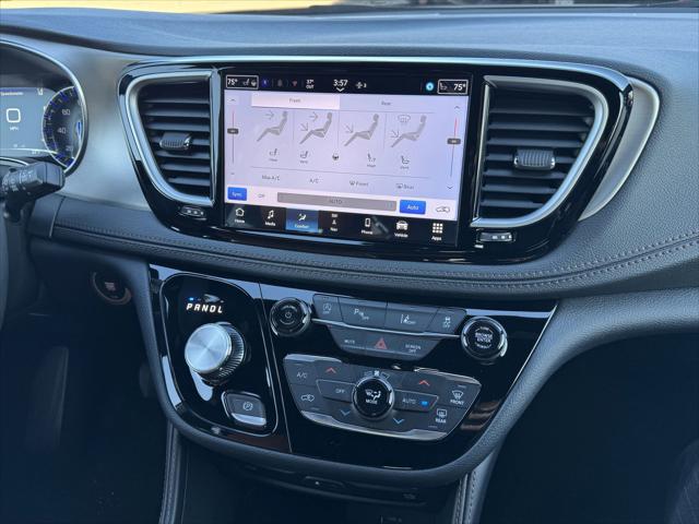2026 Chrysler Pacifica Pinnacle AWD