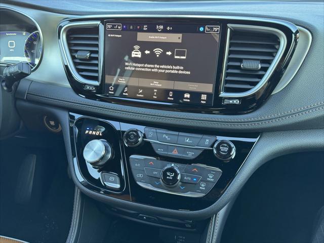 2026 Chrysler Pacifica Pinnacle AWD