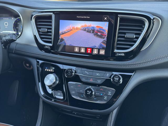 2026 Chrysler Pacifica Pinnacle AWD