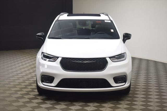 2026 Chrysler Pacifica PACIFICA LIMITED AWD