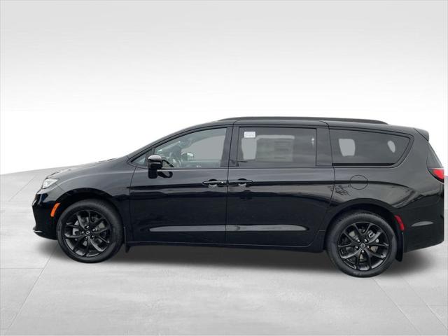 2026 Chrysler Pacifica PACIFICA LIMITED AWD