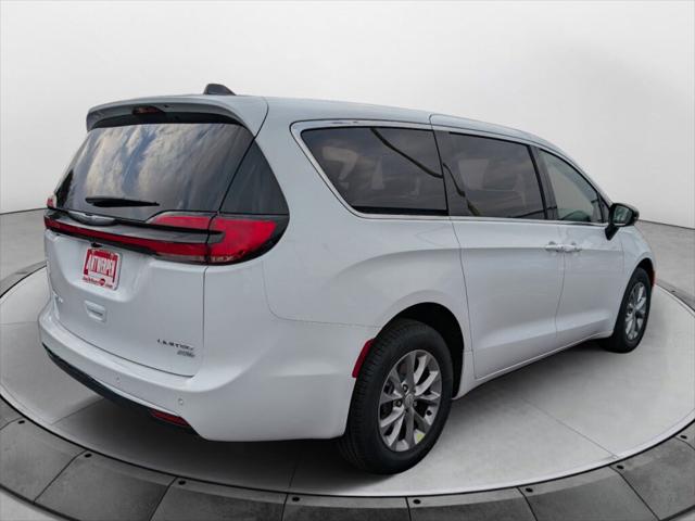 2026 Chrysler Pacifica PACIFICA LIMITED AWD